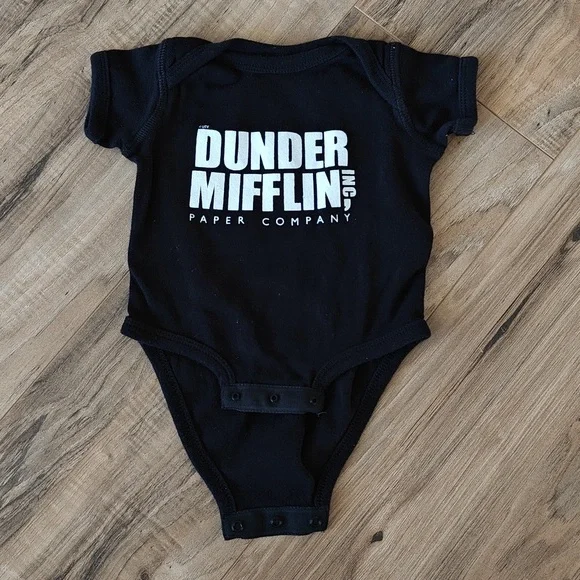 🎉HP🎉 EUC Dunder Mifflin onesie - Picture 1 of 3